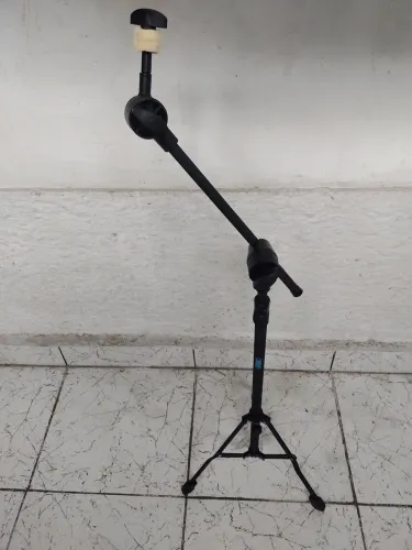 Suporte para prato de bateria girafa.