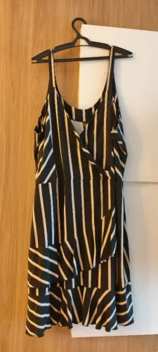 Vestido Plus Listrado