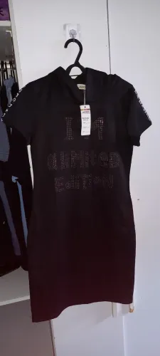 vestidinho jack na etiqueta tam m pequeno .....há mais modelos e tamanhos ....zap 1195786