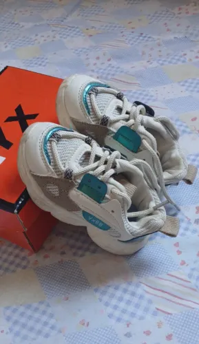 Tenis importado infantil tamanho Brasil 23