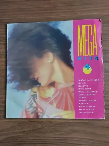 Disco Vinil: "Mega Hits 4"