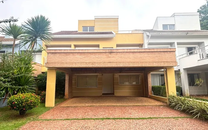 Casa de Condomínio com 5 Quartos e 7 banheiros para Venda e Locação, 350m² por R$ 2.500.00