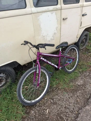 Bicicleta aro 24 - unissex ( seve pra homem ou mulher)