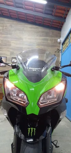 R出品 Motos Kawasaki Ninja 2017 no Brasil