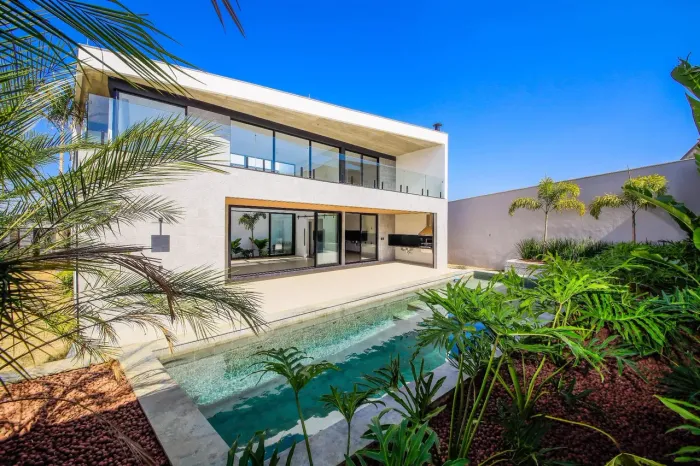 No Alphaville, exalando sofisticação e bom gosto para venda