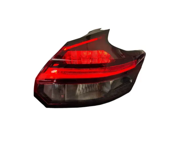 Lanterna Traseira direita Nissan Kicks 2022 2023 2024 original com led