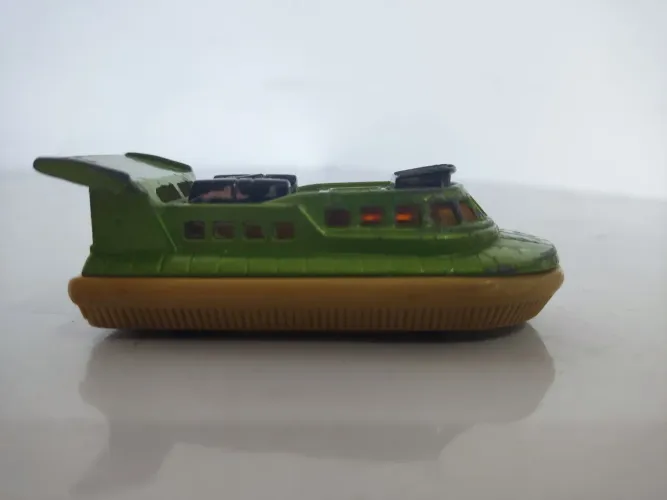 MATCHBOX SUPER FAST HOVERCRAFT 1972 N°72