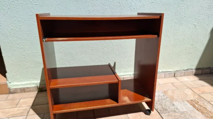Mesa / escrivaninha para computador