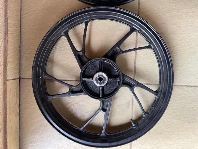 Só 1 Rodão Traseiro Original da Honda Fan Titan 160 APENAS o Traseiro