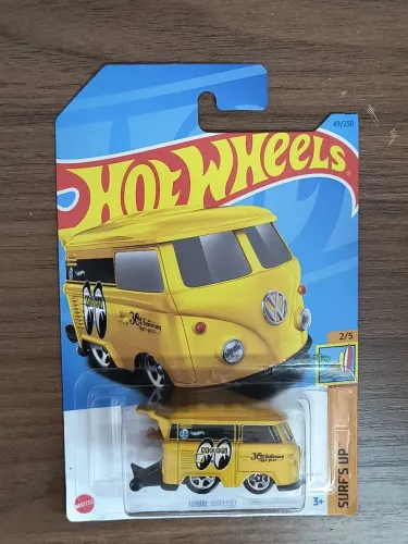 Hot Wheels - Volkswagen Kombi Mooneyes Aniversário