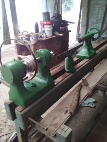 Torno de marcenaria usado Raimann