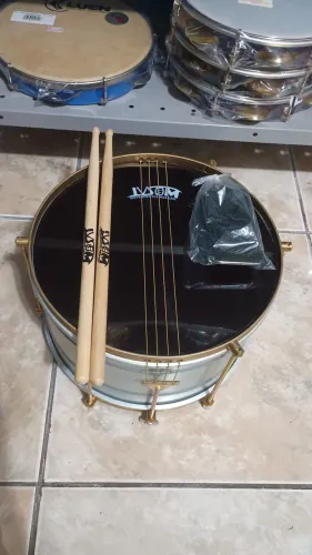 Kit caixa de guerra 12" profissional + baquetas + talabarte na promoção 