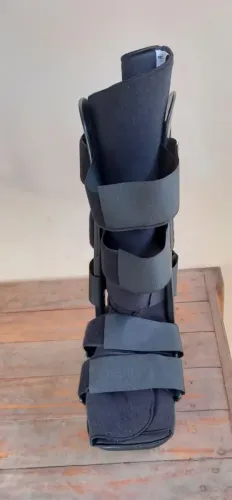 BOTA ORTOPÉDICA CANO CURTO TAMANHO M SEMINOVA !!!