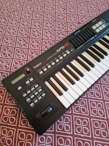 Teclado Roland XPS 10