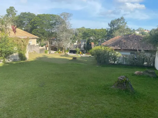 Lote/Terreno para venda tem 466 metros quadrados