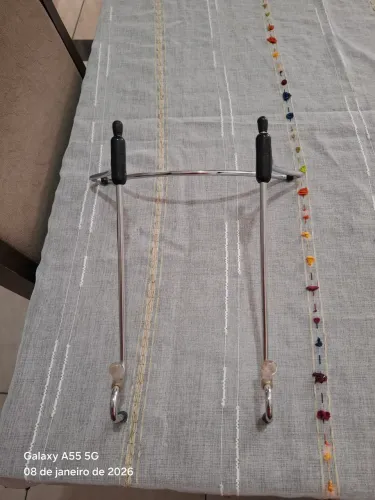 Suporte para notebook metálico ergonômico