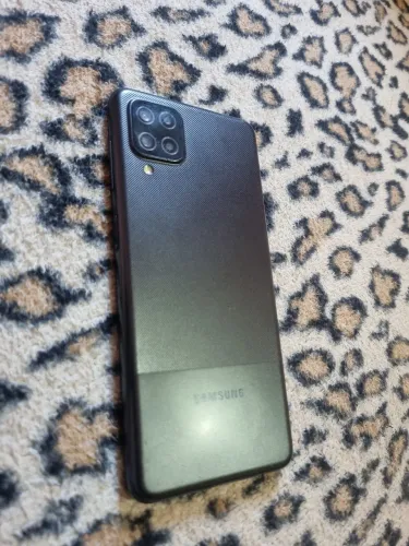 Samsung a12