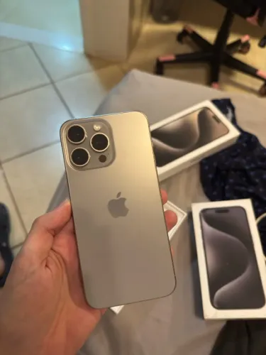 iphone 15 pro max - 256GB