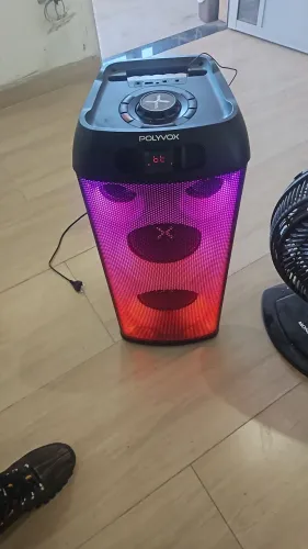 Caixa de Som Polivox e ventilador