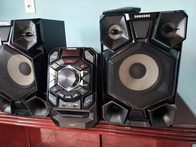 Som Mini System Samsung 800W GIGA Blast TOP, Bluetooth,usb,aux! Com Controle