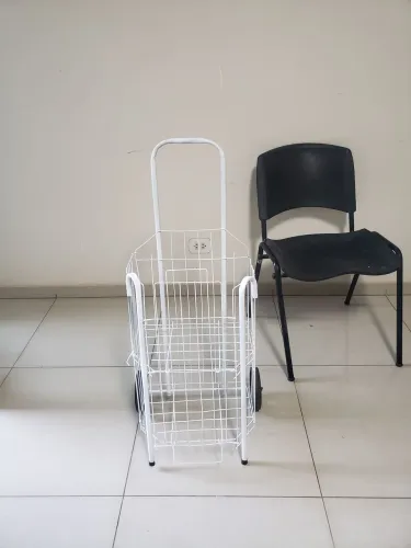 Carrinho de feira.