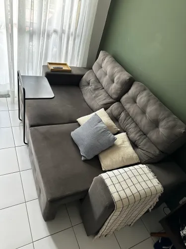 Sofá retrátil e reclinável