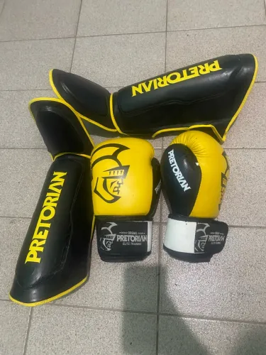 kit muaythai, luva e caneleira