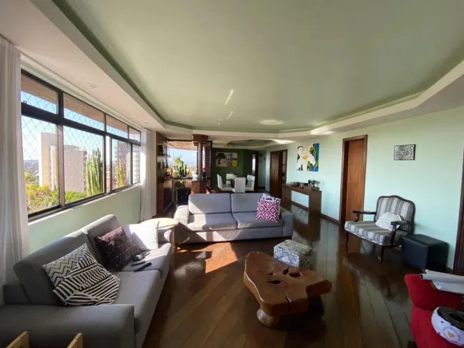 Apartamento em Ouro Preto com 157 m² , 4 quarto(s) , 1 suíte(s) , 2 vaga(s)