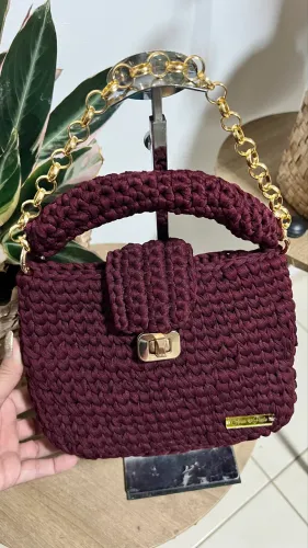 Vendo bolsa de fio de malha 69,00
