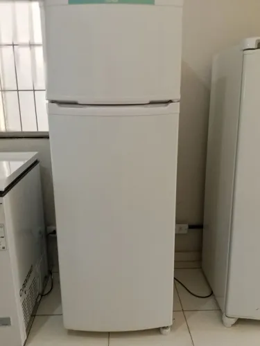 "Geladeira Consul Duplex 334L CRD37E Branca - Perfeito Estado (2 Anos de Uso)"