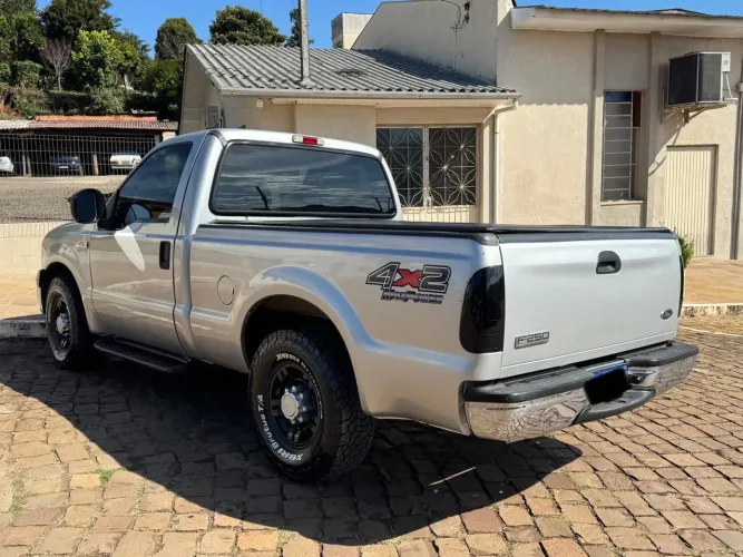 Ford F-250 XLT 3.9 4X2 Diesel TB 2008