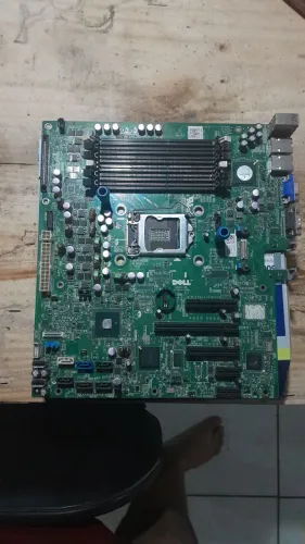 placa-mãe de servidor Dell PowerEdge T310 com socket LGA 1156