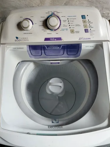 Máquina de lavar faz tudo