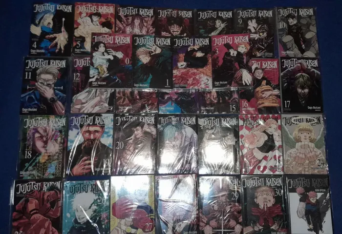 Coleção Jujutsu Kaisen: Batalha de Feiticeiros Vol. 01 ao 30