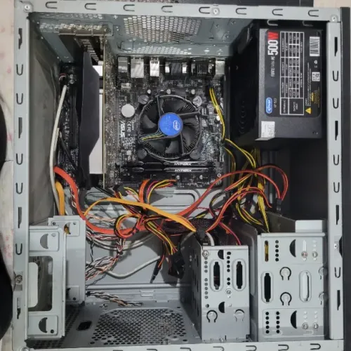 CPU i7 6700 + 256NVME + 500 SSD + 16GB HyperX + GTX 1050TI