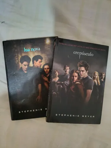 Livros Crepúsculo e Lua Nova