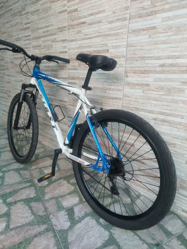 Bicicleta First Aro 26 bike 21v