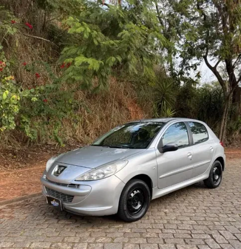 Peugeot 207 XR 1.4 Flex 8V 5P 2013