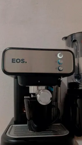 Cafeteria expresso nova tirei da caixa esses dias mais não vou usar muito pq viajo bastant