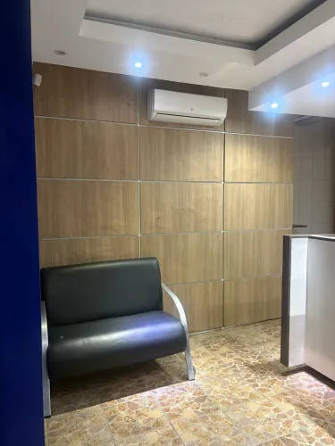 Passo o ponto no tatuapé, próximo a estação.