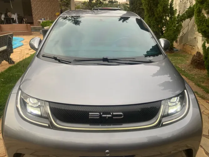 BYD Dolphin EV (Elétrico) 2025