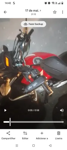 Troca por carro do ano 2017 pra frente .