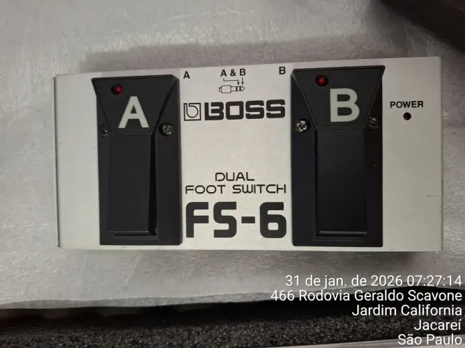 Pedais BOSS Footswitch FS-6 e FS-7