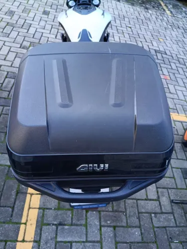 Baú moto Bauleto Givi 33L