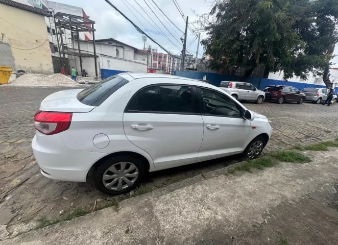 Chery Celer Sedan 1.5 16V Flex 5P 2015