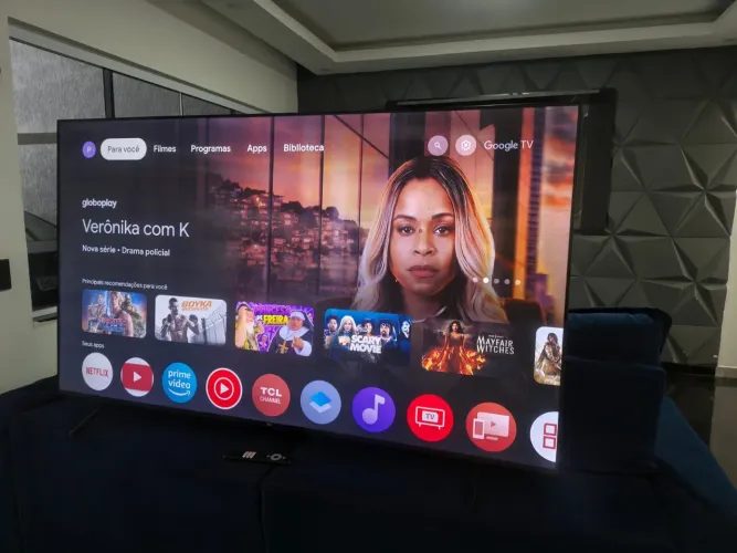 Tv smart 75 polegadas 4K c/ comando de voz