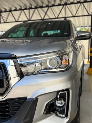 Toyota Hilux CD SRX 4X4 2.8 TDI 16V Diesel Aut. 2020