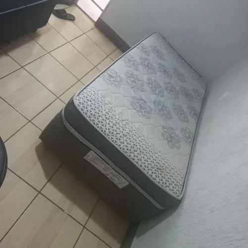 Cama de solteiro completa