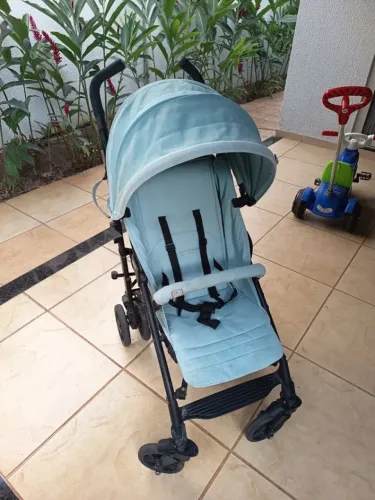 Carrinho de Bebê Chicco Liteway Azul - Leve, Compacto e Dobrável