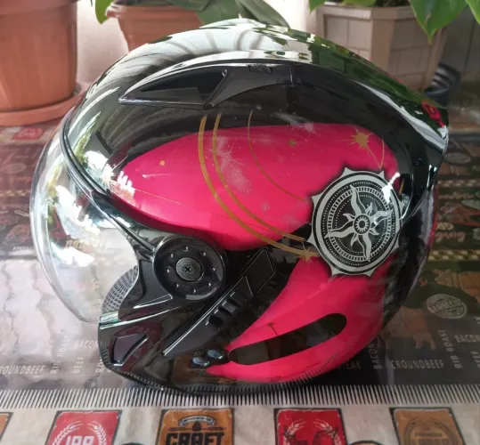 Capacete feminino Peels Mirage Mystic + Kit Impermeável 